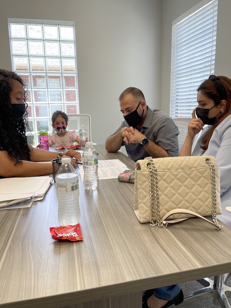 Valerie Hernandez | Rendon Realty