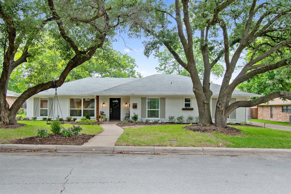 Jared Benson | Realtor in Fort Worth | League Real Estate Agent