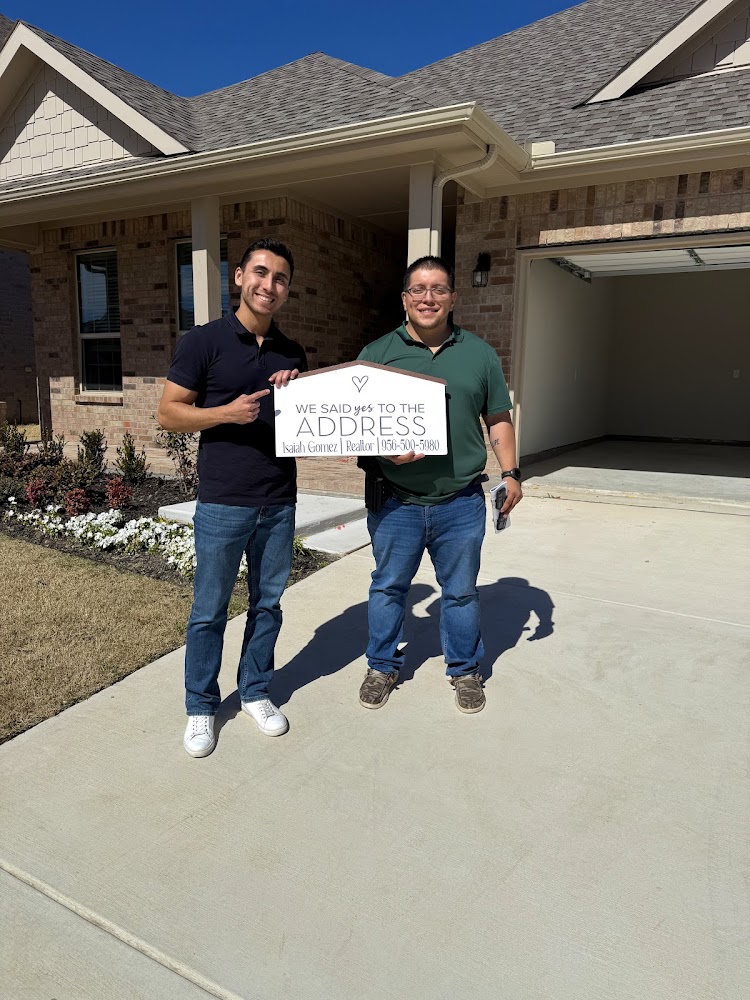Isaiah Gomez - Texas Realtor