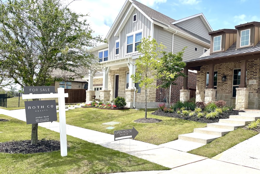 Amber Roth - Roth Co. Realty & Interiors