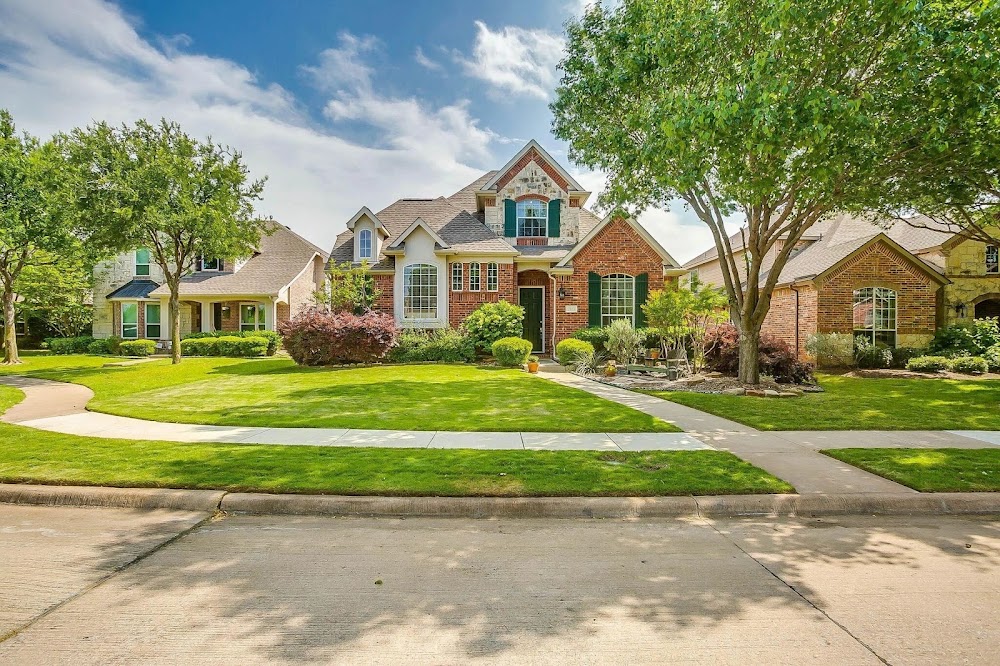 R Campbell Realty LLC