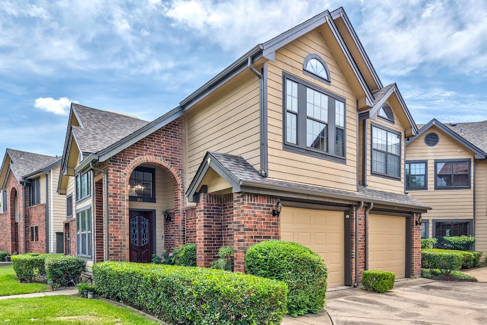 Nicole Hoover, Realtor, Brokered by eXp Realty
