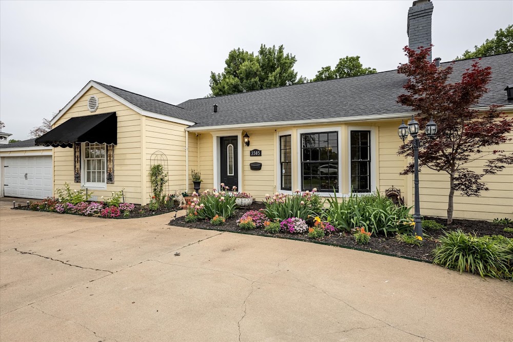 Mary Harmon, Broker | Realtor® Superior Real Estate Group