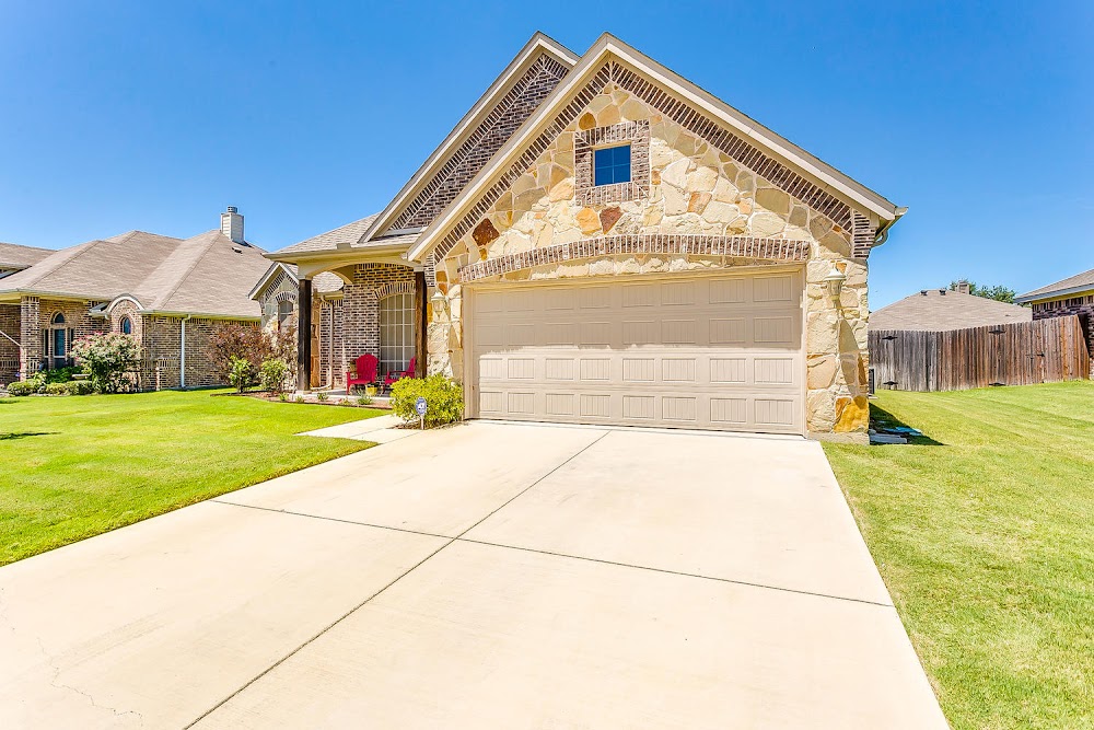 Nikki Tatum | Monument Realty West