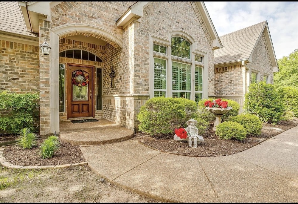 Robb See - Realtor Better Homes and Gardens Winans